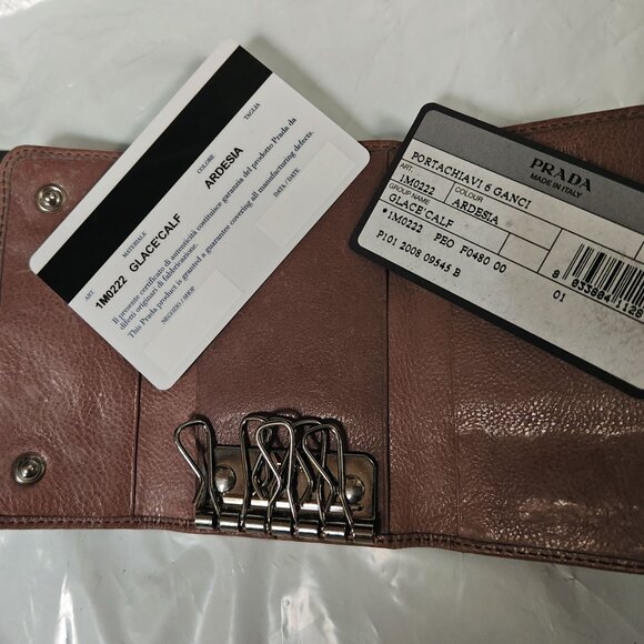 Prada Key Holder - Calfskin Leather - 2008 - EUC with Cards - Picture 4 of 6
